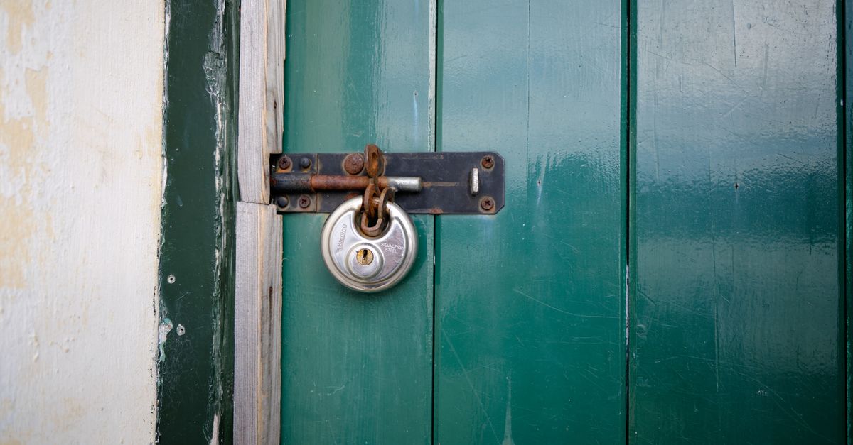 How Much Does a Local Locksmith Charge in Floresville? — Steve Locksmith